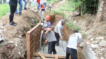 Revitalização de importante escadaria em morro de Santos entra na etapa final