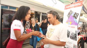 Conscientização para diagnóstico e combate ao HIV chega à estação do VLT em Santos