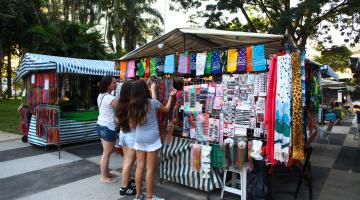 Feira de produtos artesanais de Santos tem programação cultural diversificada 