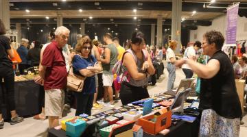 Natal Criativo: Feira Mega Feito em Santos segue cheia de atrações na Ponta da Praia