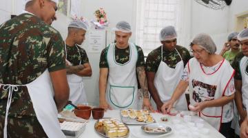 Soldados se formam em curso de Padaria Artesanal do Fundo Social de Santos
