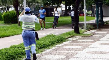 Campanha orienta pedestre a não andar pelas ciclovias em Santos