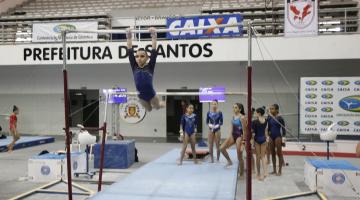 Atleta da Fupes é campeã do Torneio Nacional de Ginástica Artística