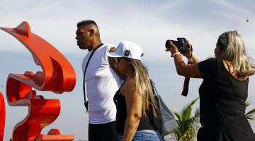 MC Bola escolhe Santos para gravação de novo clipe