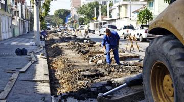 Iniciado o recapeamento e outras melhorias em 10 vias de bairro de Santos