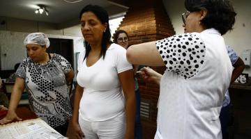 Moradores do Boqueirão são vacinados contra o sarampo