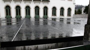 Troca da vedação da cobertura do Museu Pelé, em Santos, está na etapa final   