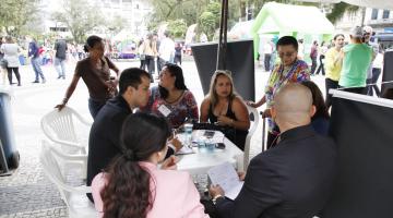 Ação na Praça Mauá oferece orientação jurídica 