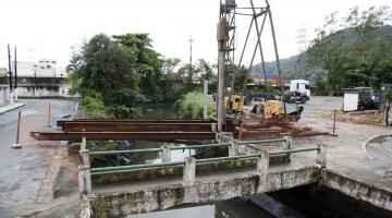 Rua Roberto de Molina vai ganhar mais uma ponte para veículos