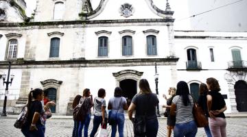 Educadores conhecem história do negro na Cidade. Assista ao vídeo