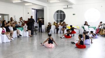 Vilas Criativas de Santos oferecem vagas em aulas de vários tipos de dança
