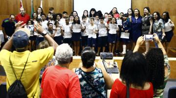 Alunos da rede municipal recebem premiação da Olímpiada Brasileira de Astronomia e Astronáutica