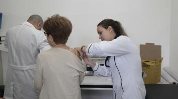 Saúde capacita profissionais contra a gripe