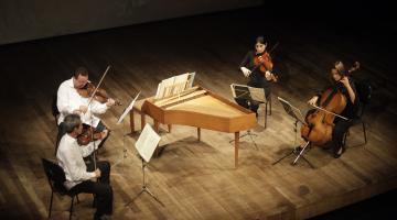 Quarteto Martins Fontes se apresenta em terminal de cruzeiros