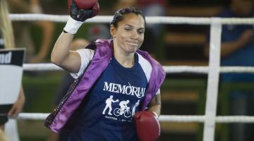 Noitada de boxe na Arena Santos tem disputa de título mundial