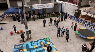 pessoas participando da arena #paratodosverem 