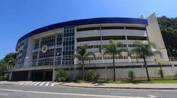 a fachada da arena santos. #paratodosverem