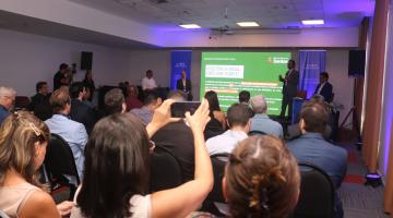 secretário fala na palestra #paratodosverem 