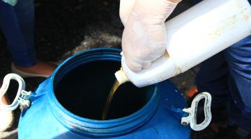 Escolas recolhem 400 litros de óleo usado e ultrapassam meta de programa ambiental