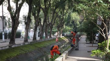 Canal do José Menino recebe reparos, lavagem e pintura