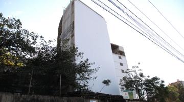 visão lateral do prédio #pracegover 