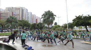 No Dia do Desafio, agentes de combate à dengue unem exercícios a vistoria de imóveis em Santos