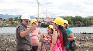 Moradores do Saboó visitam as obras da Nova Entrada de Santos      