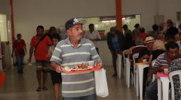 Bom Prato celebra Dia dos Pais com cardápio diferenciado em Santos