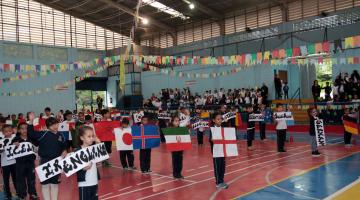 Alunos da Escola Rubens Lara realizam a própria Copa do Mundo