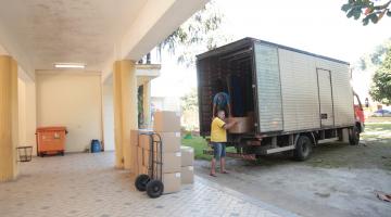 Entrega de roupas de inverno nas escolas se encerra segunda-feira