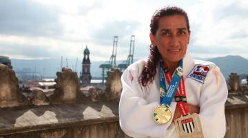 Servidora santista volta de Fortaleza com mais uma medalha pelo judô