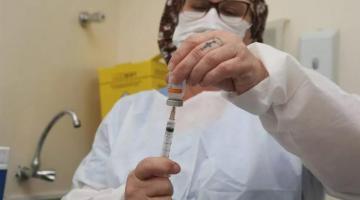 Santos passa a vacinar crianças de 3 anos contra a covid-19 nesta segunda 