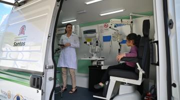 criança examinada em van #paratodosverem