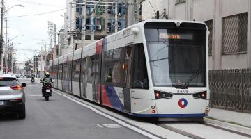 vlt circulando em testes no Centro #paratodosverem 
