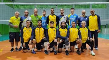 Seleção brasileira de vôlei masculino faz preparação para Surdolimpíadas 2025 em Santos