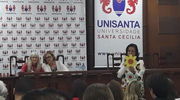 Especialista norte-americana vem a Santos falar da construção de paz