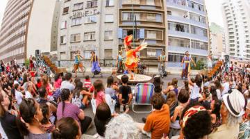 Projeto Navegança oferece teatro de rua, exposição e formação para educadores