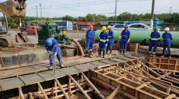 Continua a concretagem da ponte sobre o Rio Lenheiros