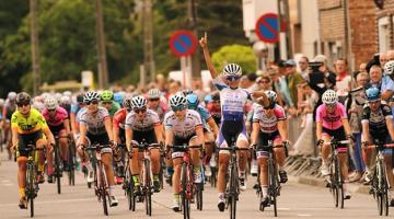 Equipe feminina santista de ciclismo vai competir na Europa