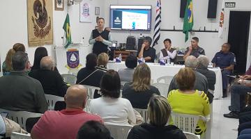 apresentação da ouvidoria a membros do conseg sentados #pracegover 