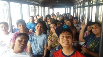 Estudantes peruanos participam de roteiro pelos principais pontos turísticos de Santos