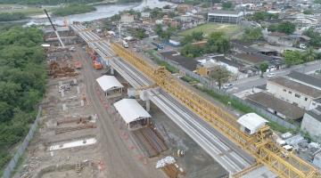 Estrutura da futura ponte sobre o Rio São Jorge. #Pracegover