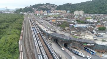 Viaduto em construção na entrada da cidade. #Pracegover