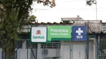 #pracegover foto mostra fachada da policlínica do Rádio Clube