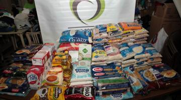 alimentos doados na sede do fundo #paratodosverem 
