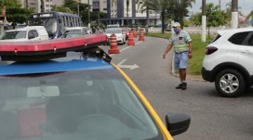 viatura e agente atuam na orla #paratodosverem 