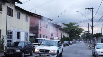 nebulização passa por rua de santos #paratodosverem