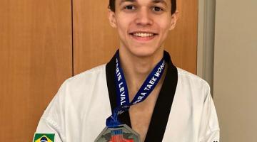 Nathan Torquato, parataekwondista de Santos, é prata em Paris e lidera ranking mundial 