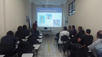 Atualização de agentes de trânsito em Santos aborda segurança do trabalho