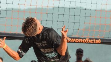 Campeonato de futevôlei é atração em praia de Santos neste final de semana